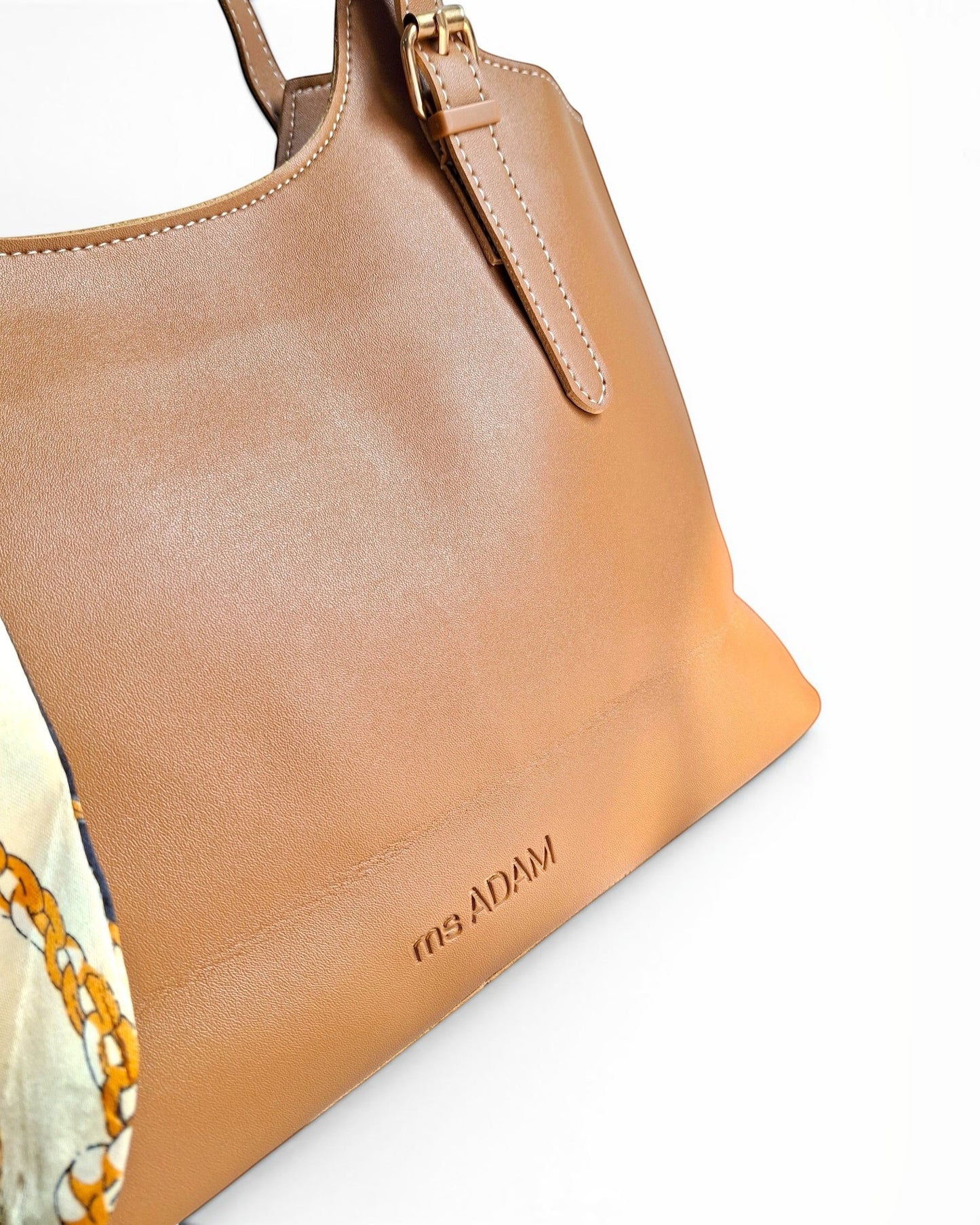 Bela Tote