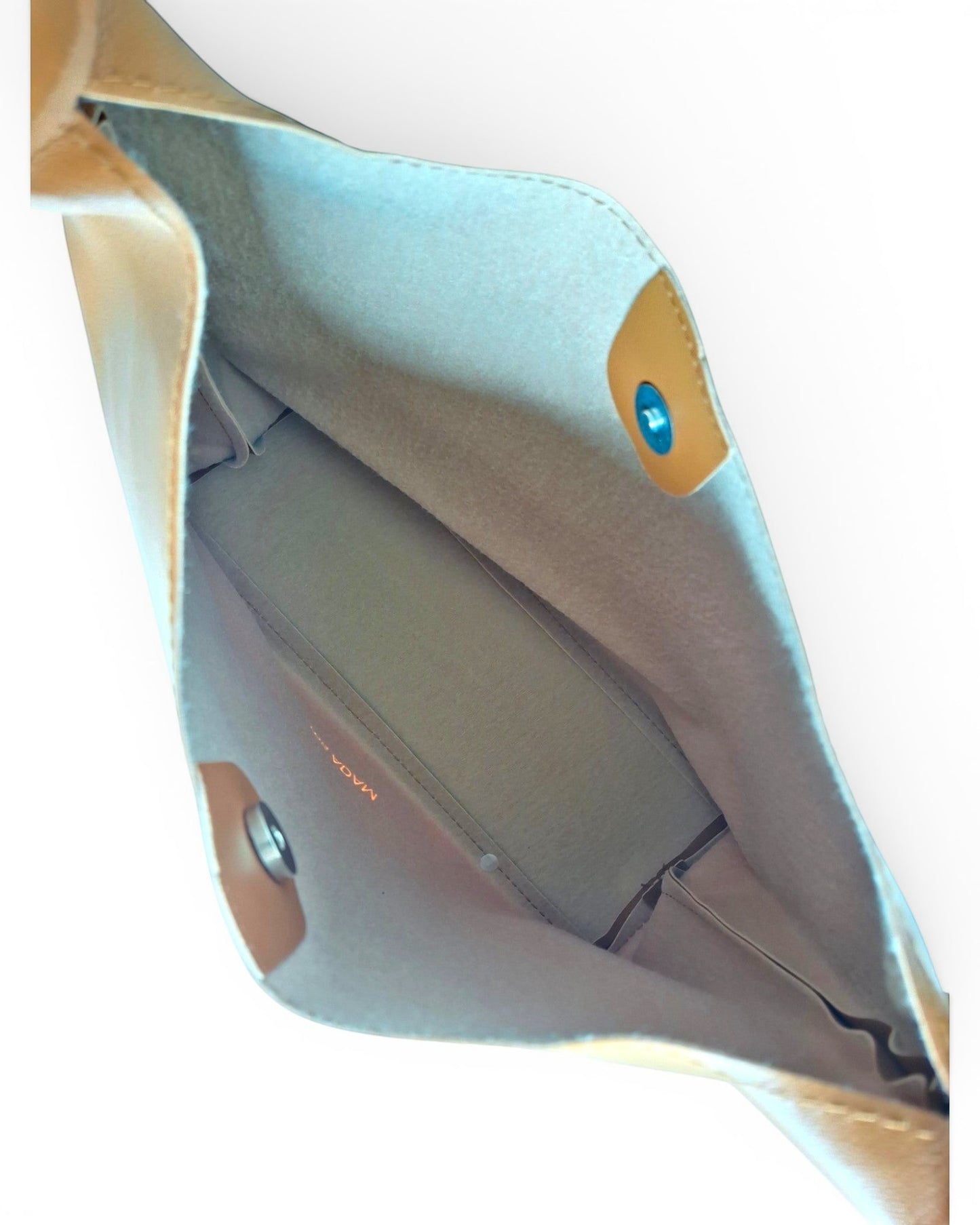Grounded Shoulder Bag Rust Brown