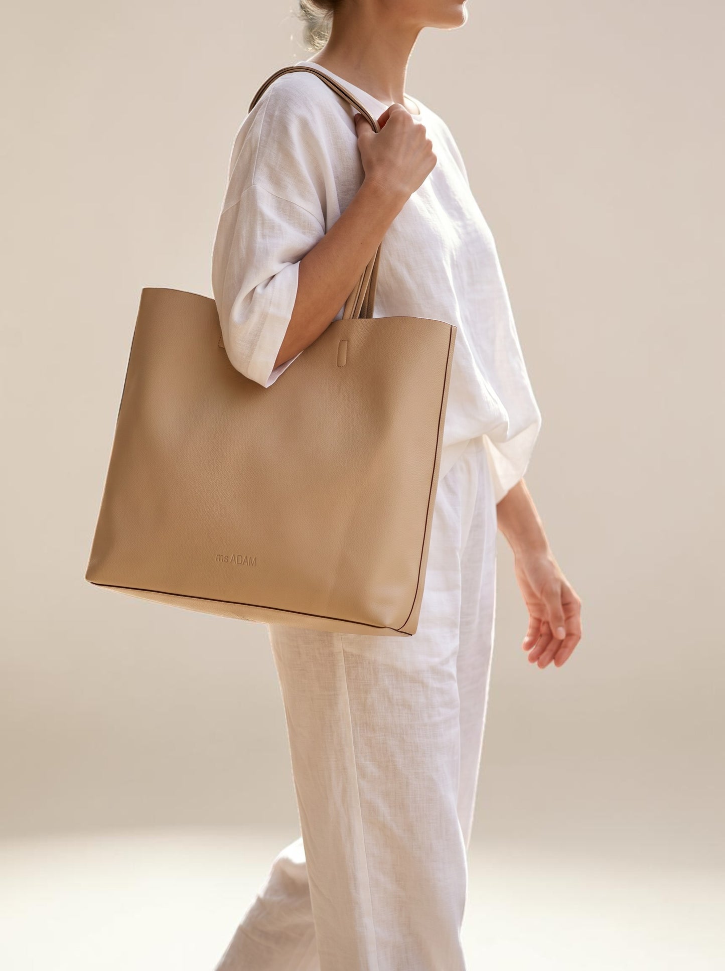 Minimalist Tote Beige